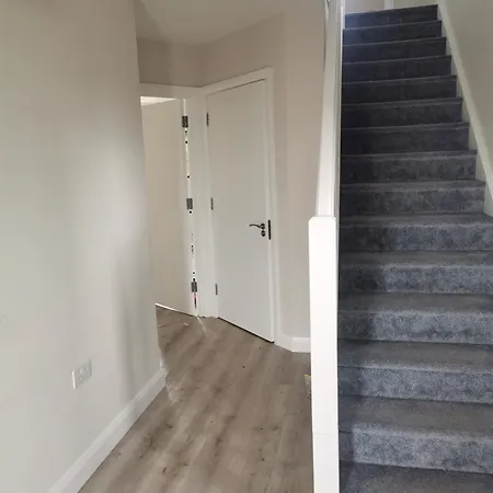 Ubytování v soukromí Double With Shared Bathroom Claremorris